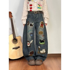 批发送挂件美式复古卡通刺绣<b class='q'>牛仔裤</b>女秋季新款宽松百搭弯刀长裤