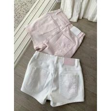 批发刺绣花朵牛仔短<b class='q'>裤</b>显瘦百搭辣妹热<b class='q'>裤</b>女夏季新款
