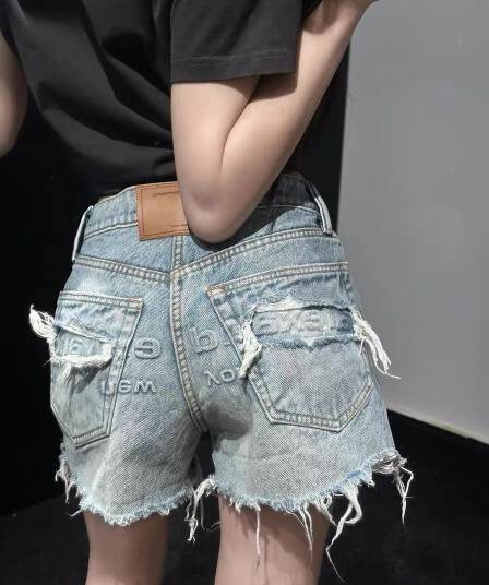 왕 알파벳 핫걸 찢어진 부분 데님 반바지 디자인 센스 깨진 측면 워시 물 마 오래된 핫 바지