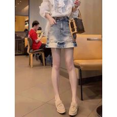 批发美式复古超好看破洞牛仔<b class='q'>半身裙</b>女2026夏季新款做旧A字小个子短裙
