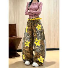 批发2026年春装新款***手绘笑脸黄色海星弯刀牛仔裤女个性裤子