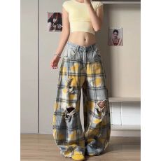 批发秋季宽松设计感辣妹阔腿弯刀裤美式水洗做旧拼接破洞格纹<b class='q'>牛仔裤</b>女
