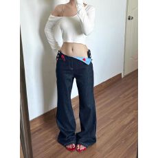 批发美式复古刺绣爱心微喇牛仔裤女<b class='q'>秋</b>季2026新款设计感低腰修身长裤子