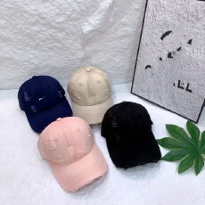 批发新款韩版简约字母刺绣破洞棒球春<b class='q'>夏</b>出游百搭显脸小鸭舌帽