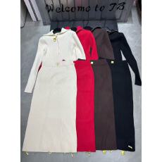 批发2025<b class='q'>秋</b>冬新款宽松翻领拉链针织衫异形金属吊坠半身裙针织裙套装