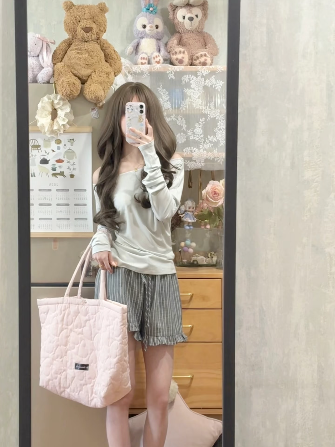 실사 화이트 미니멀리즘 티셔츠 보트넥 기본 셔츠 긴팔 맨위