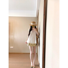 批发实拍 无袖<b class='q'>条纹</b>吊带背心上衣+设计高腰黄色波点<b class='q'>半身裙</b>