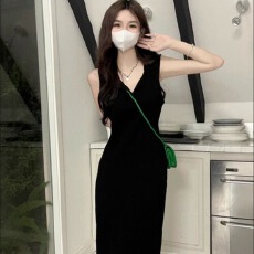 批发<b class='q'>翻领</b>无袖针织裙女夏季小众新款修身显瘦高级感气质洋气背心中长裙