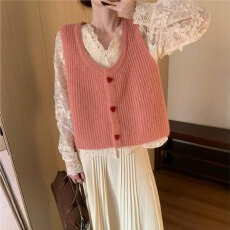 批发小香风软糯甜美爱心扣u领<b class='q'>针织</b>马甲<b class='q'>开衫</b>女宽松短款小个子叠穿背心