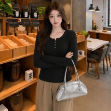 批发U领正肩排扣白色毛针织衫内搭外穿秋上衣女<b class='q'>修身</b>显瘦<b class='q'>运动</b>毛衣