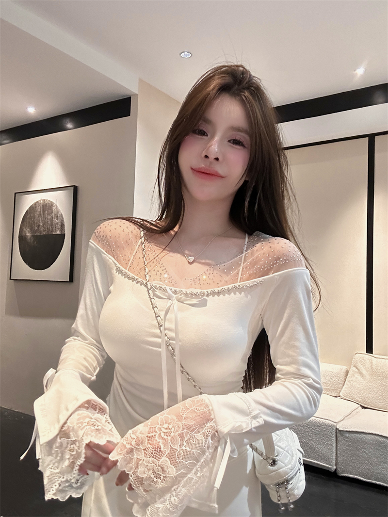 실사 정가 봄 새로운 순수한 욕망 바람 레이스 조각 긴팔 슬림해 보이는 인사이드 가져 가라. 만나는 맨위 몸매 가꾸기 티셔츠