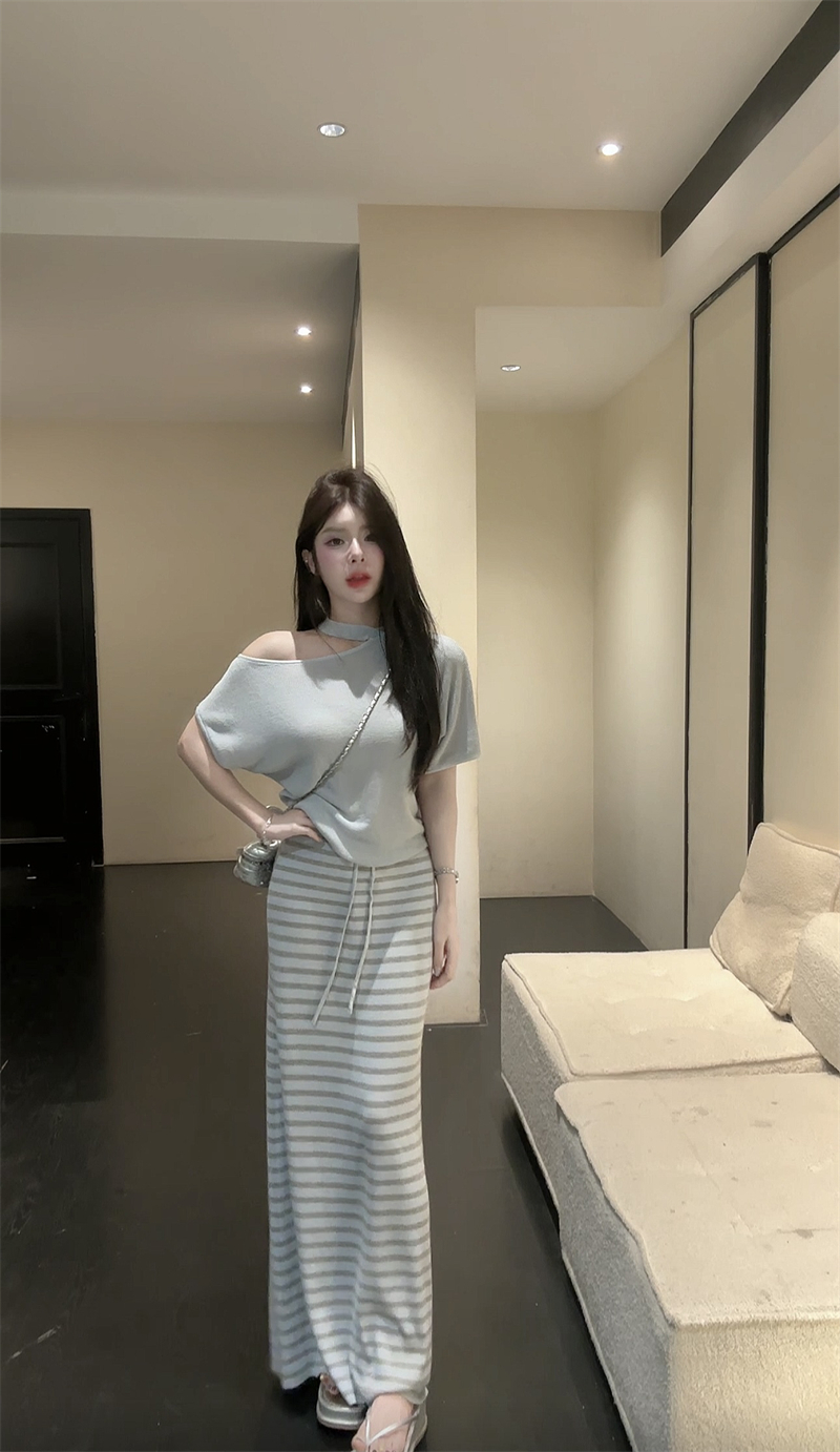실사 정가 여름 새로운 한 부서 행침 목 오프숄더 티셔츠 불규칙 맨위 스트라이프 반신 스커트 투피스 세트
