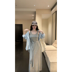 批发实拍实价~夏季新款韩系气质甜美风印花吊带收腰<b class='q'>连衣裙</b>搭防晒<b class='q'>衬衫</b>