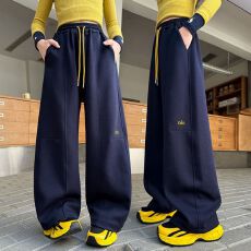 批发女童运动裤春秋款2025新款儿童弯刀裤女孩卫裤女大童秋装阔腿裤子