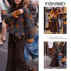 批发秋冬时尚穿搭2025年<b class='q'>新款</b>百搭连帽打底衫立体花朵外套休闲裤三件套