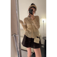 批发秋季温柔穿搭女2025新款韩版<b class='q'>时尚</b>洋气翻领针织衫气质短裙两件套装