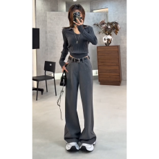 批发2026冬季流行<b class='q'>大码</b>灰色<b class='q'>西装</b>直筒阔腿裤高腰垂感百搭通勤弯刀长裤潮