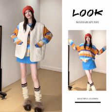 批发秋<b class='q'>冬</b>一整套女装2026新款韩版百搭马甲外套撞色针织毛衣短裙三件套