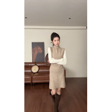 批发气质<b class='q'>韩版</b>高级感针织马甲背心女叠穿百搭长袖上衣复古半身裙三件套