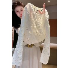 批发2026年新款春夏季时尚百搭显瘦钩花镂空长袖套头上衣女洋气<b class='q'>针织衫</b>
