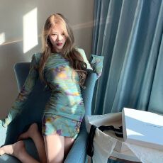 批发气质印花长袖修身显瘦圆领<b class='q'>连衣裙</b>2025新款包臀短裙