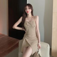 批发韩国<b class='q'>性感</b>吊带<b class='q'>连衣裙</b>女装夏季新款超仙森系甜美修身显瘦开叉包臀裙