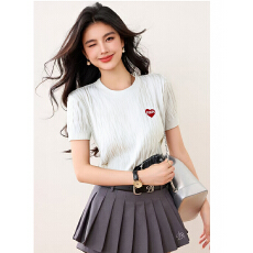 批发实拍有2026夏款学院风别致正肩短袖<b class='q'>T</b><b class='q'>恤</b>针织上上衣