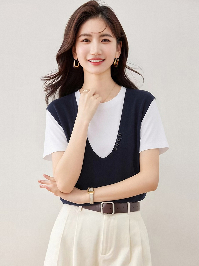 고급 물품 여성 의류 2026 새로운 디자인 센스 패치워크 페이크 레이어드 반팔 티셔츠 egg 긍정적 인 어깨 의류