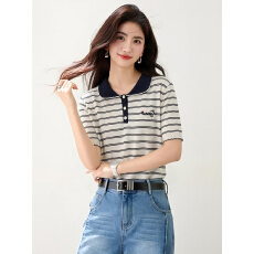 批发2026春夏新款条纹polo领短袖针织衫女卡通刺绣宽松<b class='q'>毛衣</b>上衣