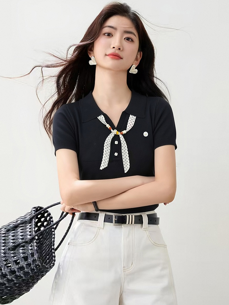 고급 센스 POLO 칼라 긍정적 인 어깨 반팔 니트 스웨터 티셔츠 여성 2026 여름 새로운 도트 무늬 스카프 맨위