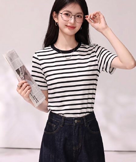 실사 있음 2026 새로운 폭발 루즈핏 디자인 센스 작은 대중 ovresize 슬림해 보이는 반팔 티셔츠