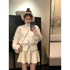 批发白色针织短款羽绒服女款冬季2025新款高级感超好看小个子显瘦外套