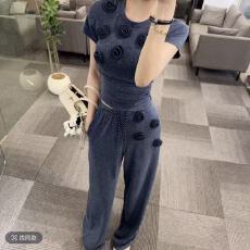 批发蓝色穿搭<b class='q'>时尚</b>套<b class='q'>装</b>2026年新款立体花朵修身T恤短袖<b class='q'>裤</b>子休闲两件套