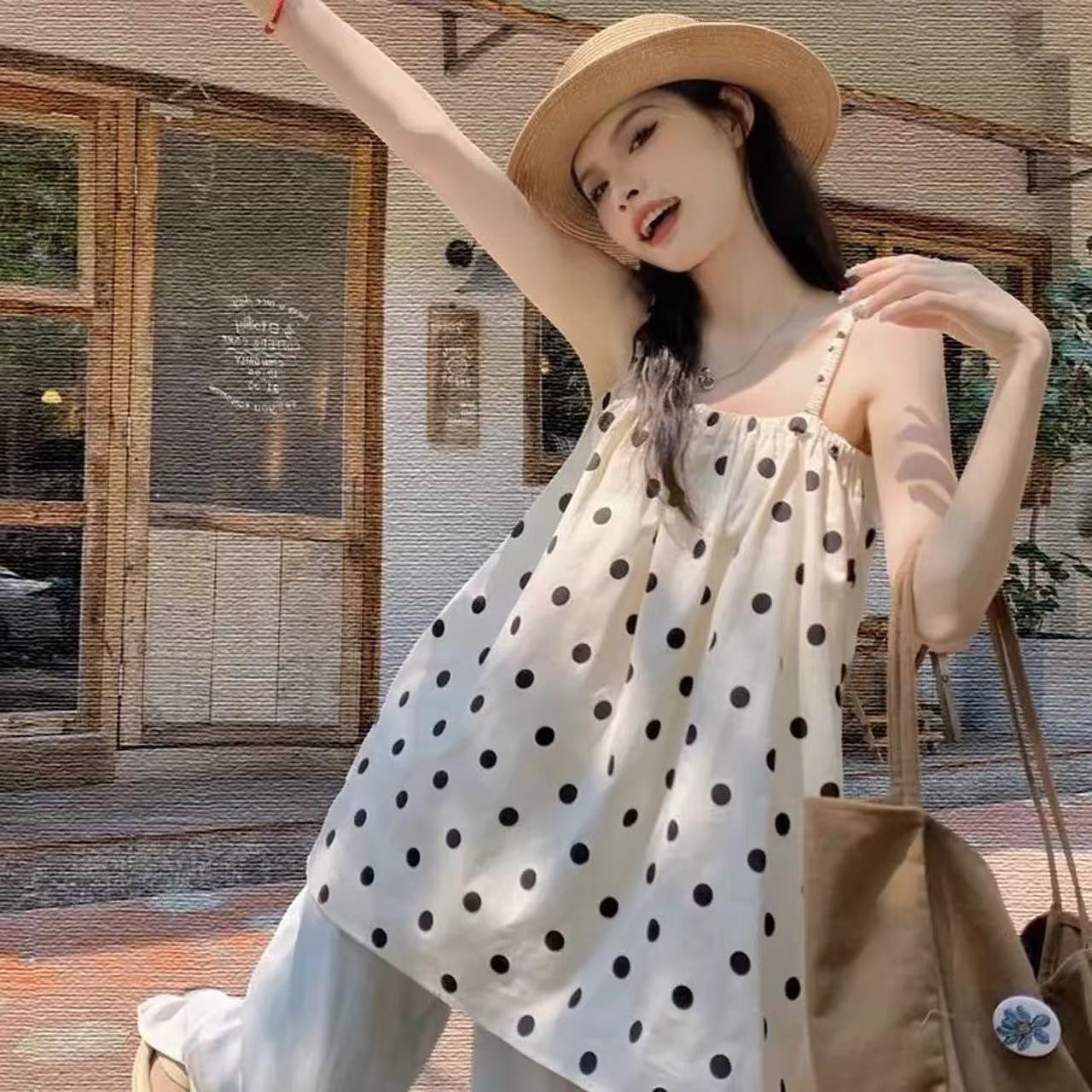 여름 새로운 빅 사이즈 작은 엄마 바람 지방 mm 도트 무늬 슬립 루즈핏 빅 사이즈 조끼 슬림해 보이는 맨위 다용도 민소매 여성