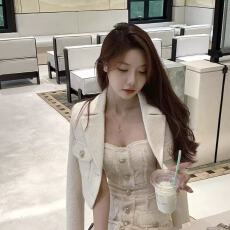 批发秋冬重工编织毛边金扣小香<b class='q'>连衣</b>裙短外套装女