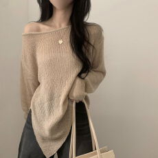 批发<b class='q'>韩版</b>毛衣边开叉透视海滩防晒罩衫一字领斜边设计度假风针织衫