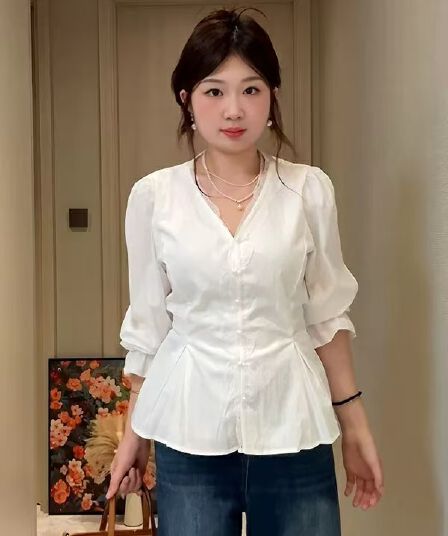 빅 사이즈 프랑스식 품격 레이스 조각 V넥 긴팔 여성 셔츠 가을 지방 mm 꼬집기 허리 자이언트 슬림해 보이는 화이트 맨위