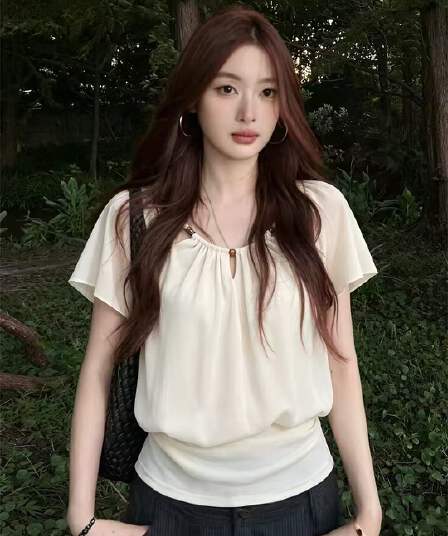 빅 사이즈 한 부서 홀로우 아웃 반팔 티셔츠 여성 여름 착용 가져 가라. V넥 연꽃 잎 소매 허리 수축 슬림해 보이는 품격 고급 센스 맨위