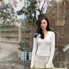 批发人棉磨毛拉链V领修身长袖t恤女2025秋季新款显瘦内搭打底上衣