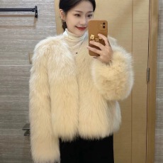 批发2025秋<b class='q'>冬</b>新款皮草外套女环保狐狸毛加厚毛毛大衣显瘦小个子