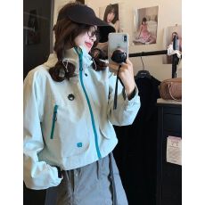 批发有内里 冲锋衣女款2025<b class='q'>春</b>秋短款防风高级感连帽夹克外套