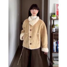 批发2025秋冬季新款巨好看羊羔毛小香风短款厚外套女独特漂亮初冬上衣