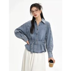 批发复古翻领<b class='q'>牛仔</b><b class='q'>外套</b>女春季高级感裙摆收腰系带显瘦衬衫掐腰<b class='q'>牛仔</b><b class='q'>上衣</b>
