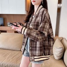 批发设计感格纹棒球服<b class='q'>外套</b>女加绒冬学生宽松美式复古休闲大码夹克上衣