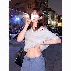 批发92%棉8%氨纶 美式<b class='q'>街头</b>斜肩短袖女夏季辣妹t恤休闲