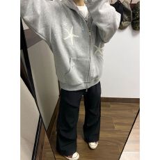 批发薄款/加绒 刺绣贴皮+手工纽扣 后包领【纯棉华棉复合】卫衣<b class='q'>女</b>
