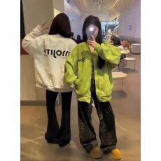 批发秋冬美式晕染情侣印花加厚棒球服外套女保暖宽松百搭夹克上衣潮牌