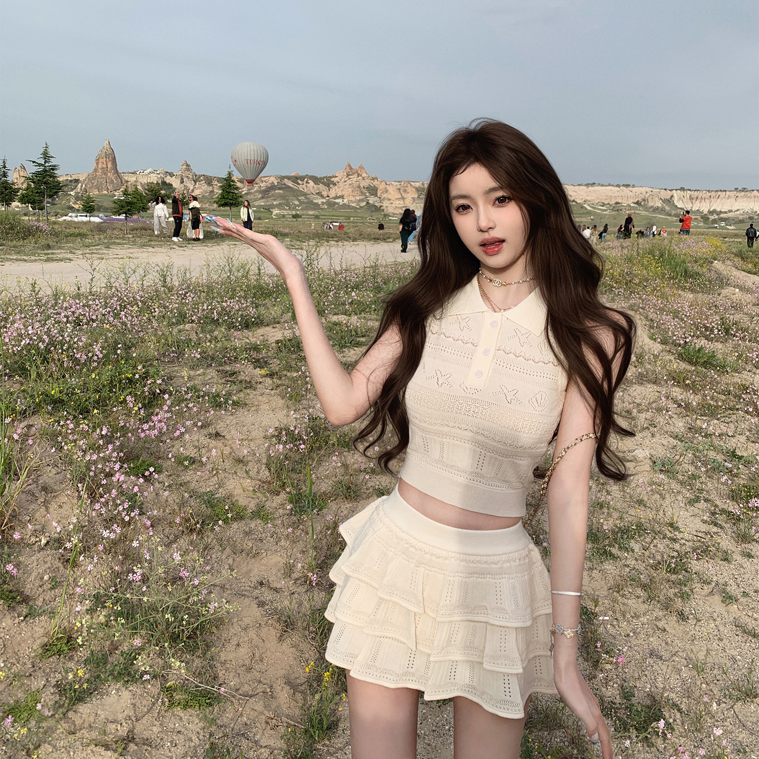 만약 언어 맞춤 열매 얼음 양조 한 무거운 작업 하트 홀로우 아웃 니트 조끼 3층 케이크 드레스 반 스커트 세트