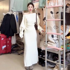 批发法式长袖白色一字肩针织连衣裙子女<b class='q'>秋</b>冬2025新款韩系穿搭套装长裙