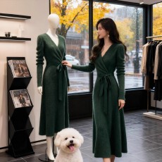 批发法式轻奢V领针织连衣裙女2025秋<b class='q'>冬</b>季高级感收腰系带中长款气质裙